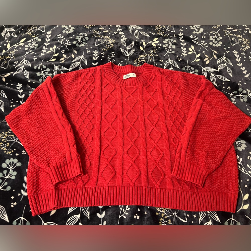 Hollister, red cropped sweater. Size XXL.